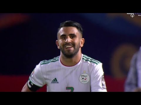 رياض محرز يرفع غلة المنتخب الجزائري ضد غينيا